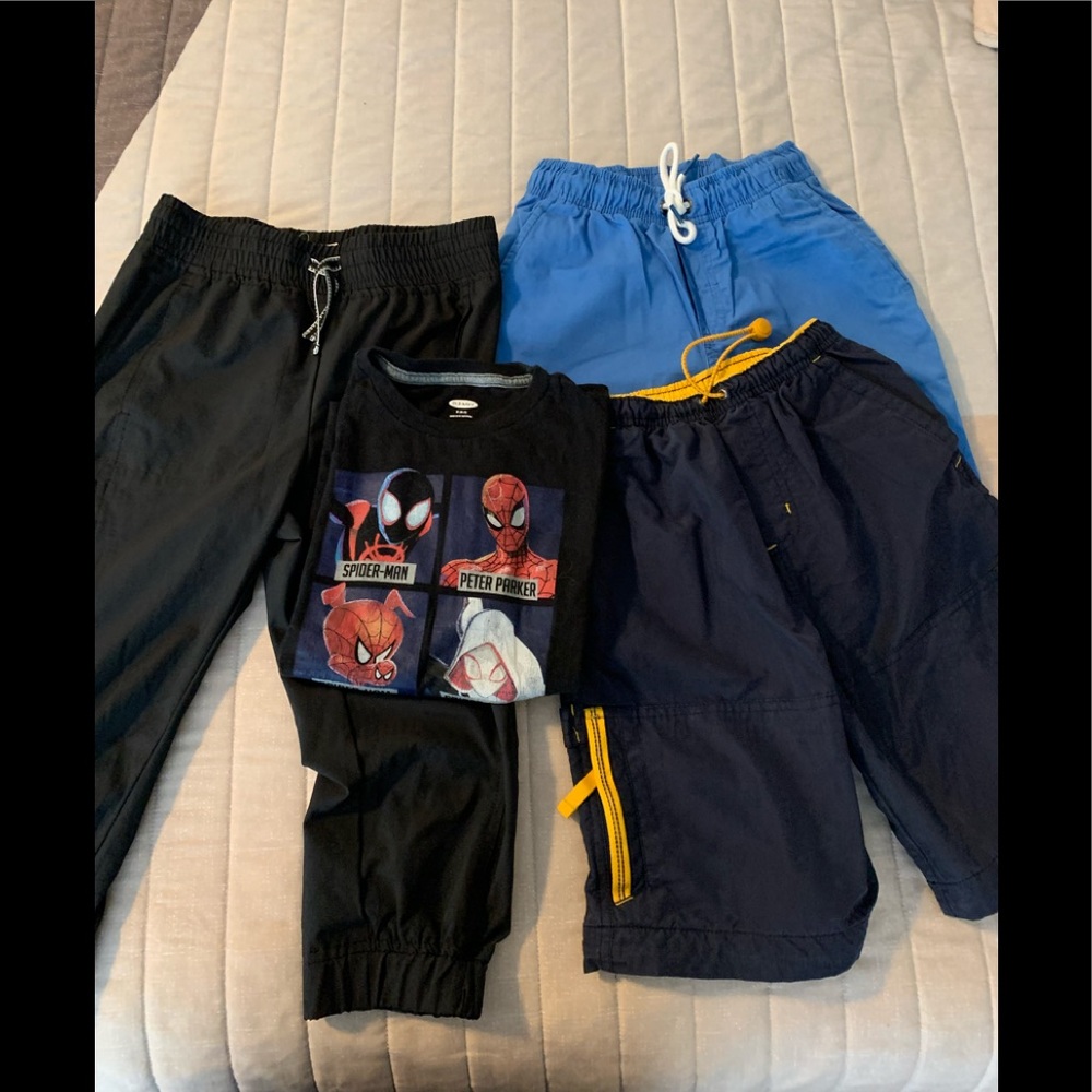 (Bundles) 2 shorts 7 and 1 pants size 7/8 and 1 T-shirt size 6/7